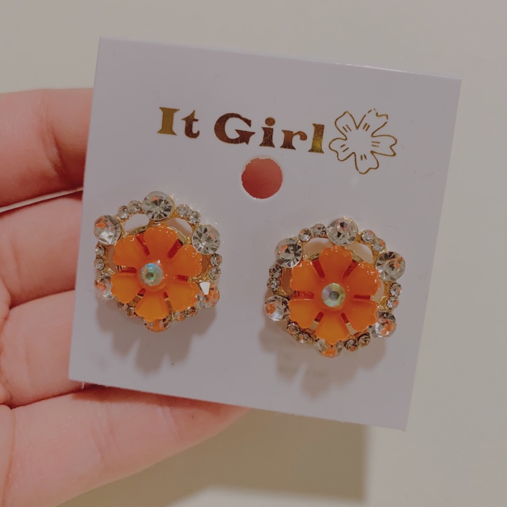 Flower earrings